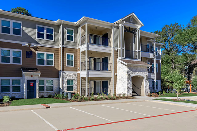 Urban Oaks At Conroe photo 2